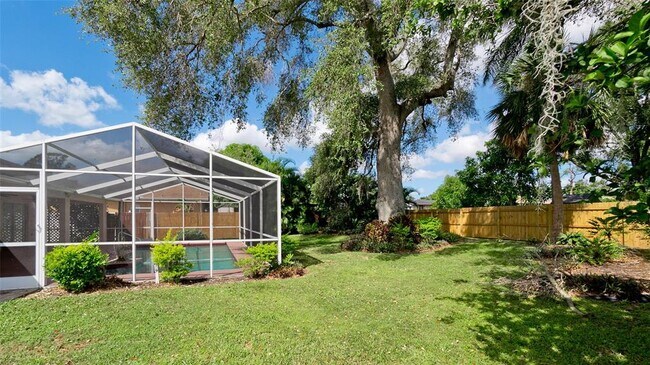Building Photo - 407 68th Ave Dr W