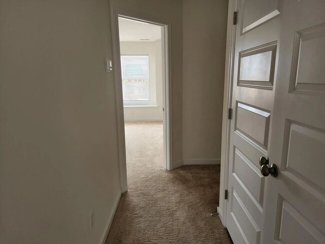Building Photo - 12229 Dutch Elm Cir