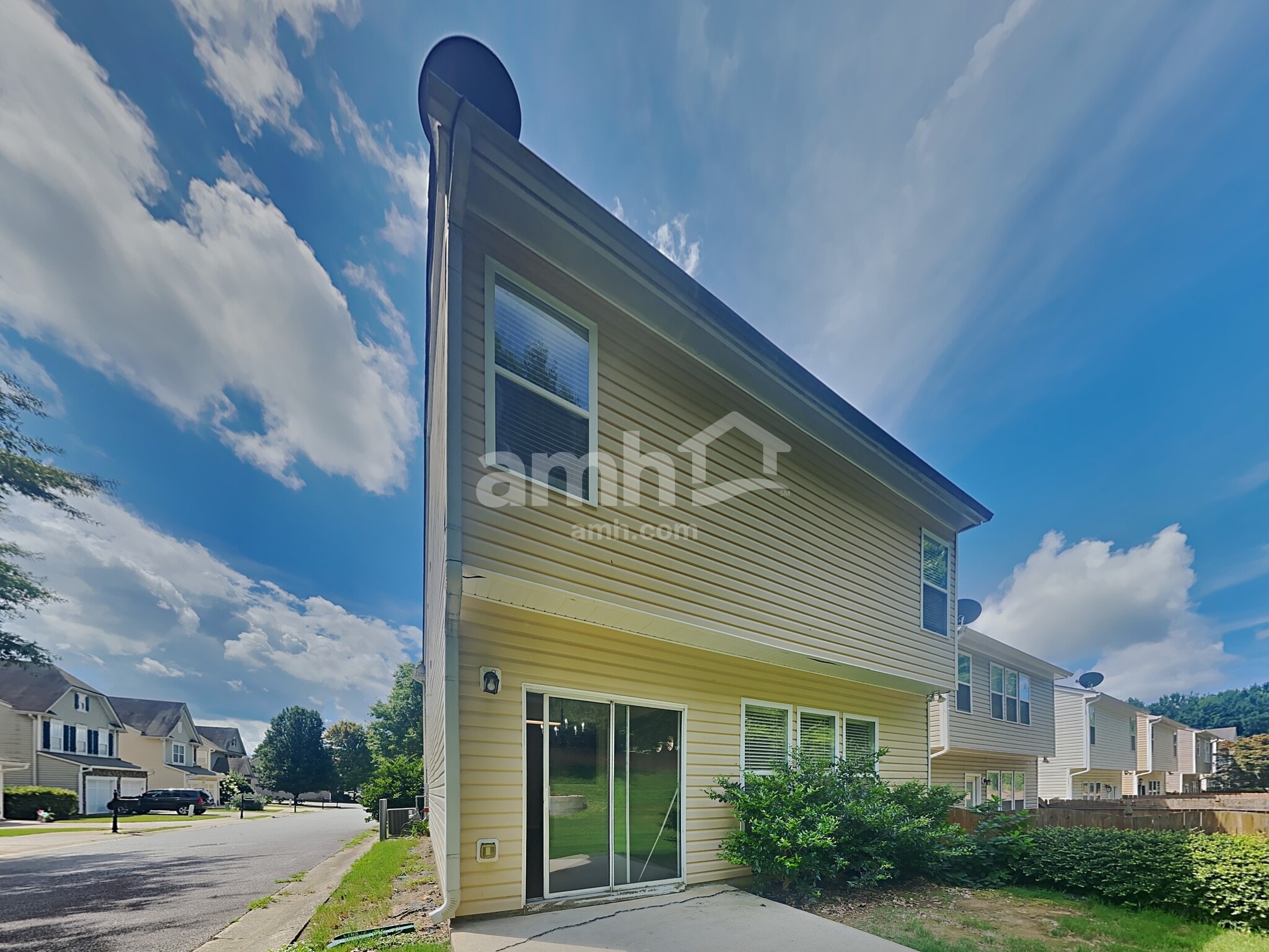 Building Photo - 311 Barberry Pl