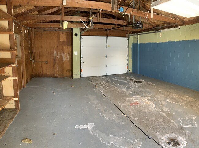 Building Photo - 5435 S 24th St