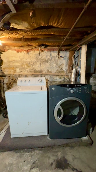 Building Photo - 315 N Sumner Ave