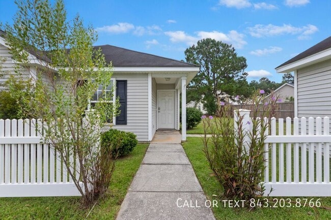 Primary Photo - 202 Saturn Ct