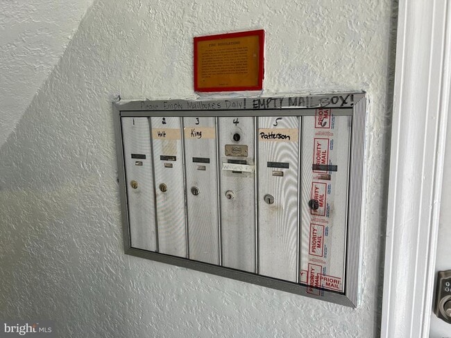 Building Photo - 5601 Colorado Ave NW