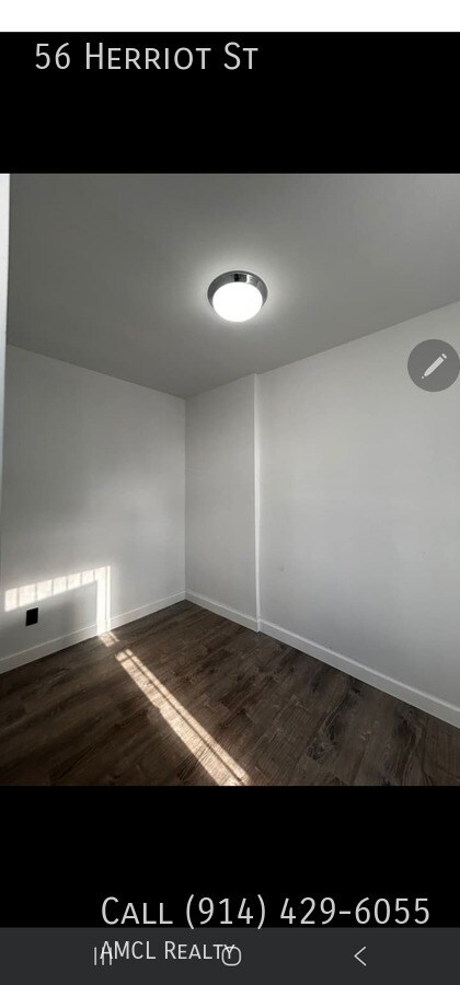 Building Photo - 56 Herriot St