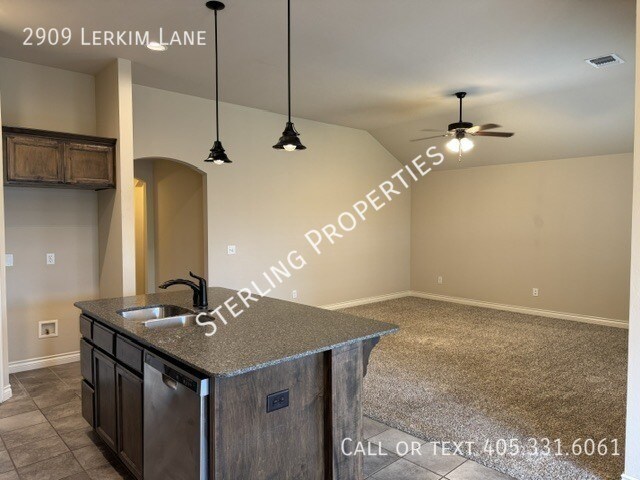 Building Photo - 2909 Lerkim Ln