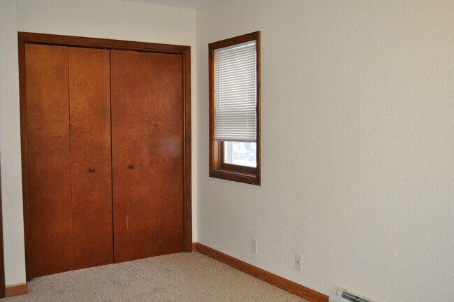 Building Photo - DBR-620/624 S 20th St.