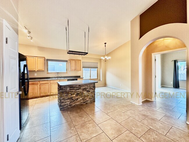 Building Photo - 8999 E Marci Lynne Way