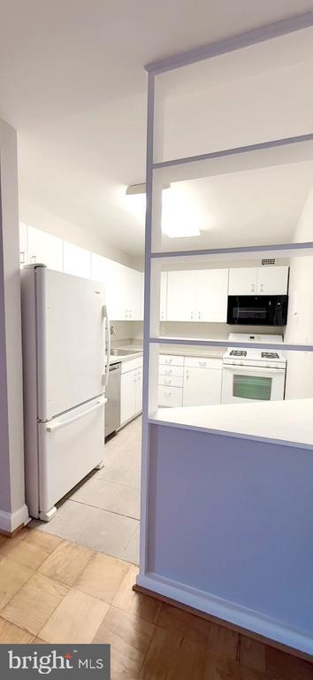 Building Photo - 4977 Battery Ln