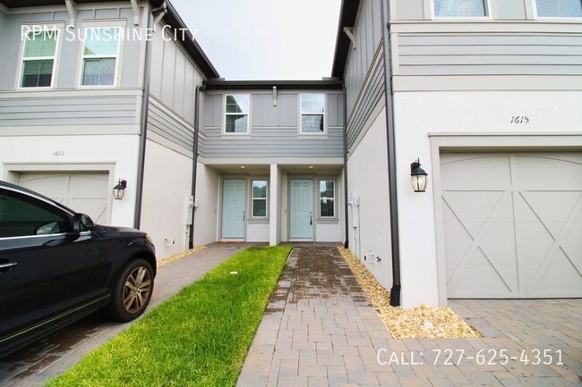 Primary Photo - 1615 Eagle Creek Dr