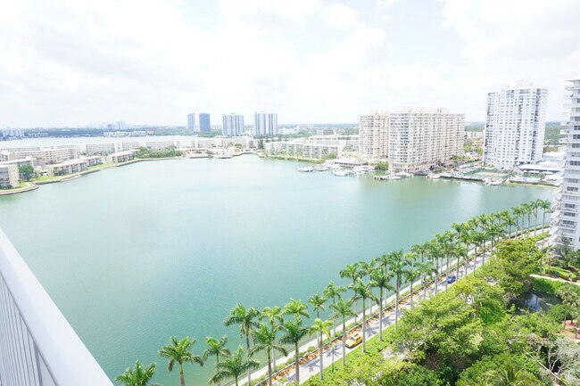 Building Photo - 2851 NE 183rd St