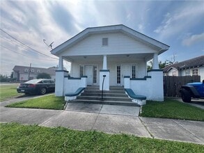 Building Photo - 2012 E Beauregard St