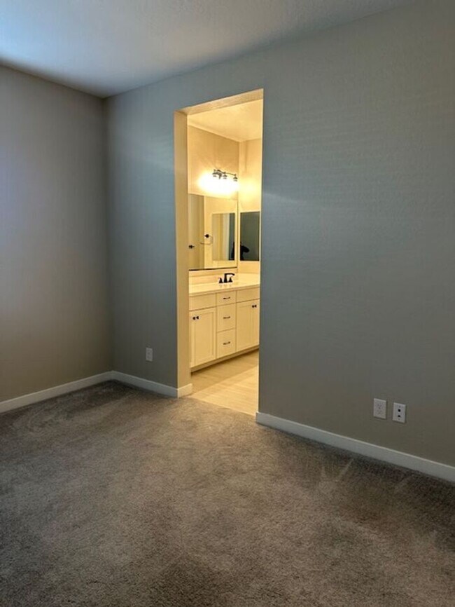 Building Photo - For Lease Now-$2,700 Built in 2023 beautif...