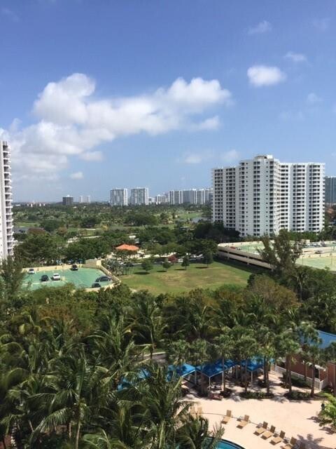 Building Photo - 3340 NE 190th St