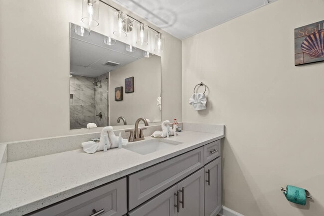 Building Photo - 17155 FL-30