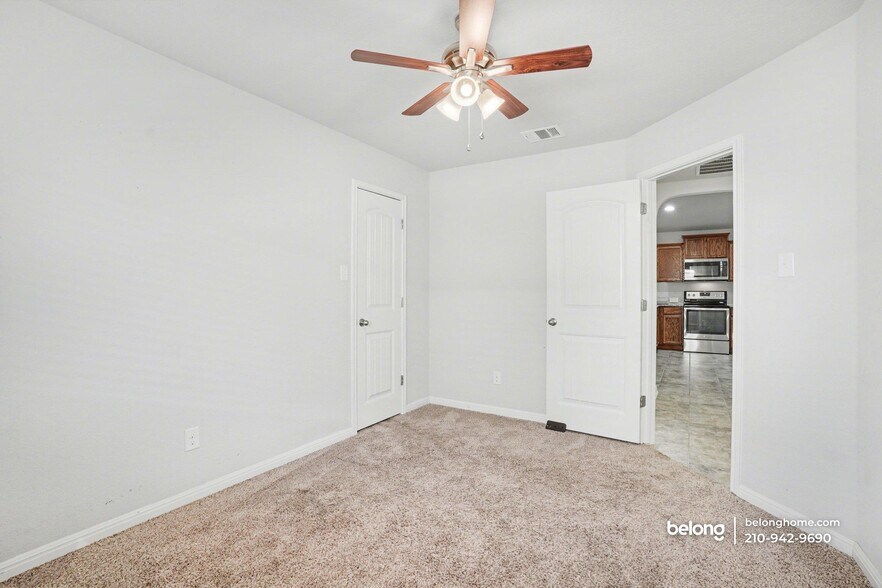 Building Photo - 11311 Silver Rose