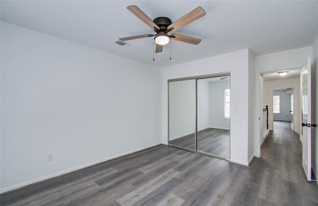 Building Photo - 2106 Spyglass Dr