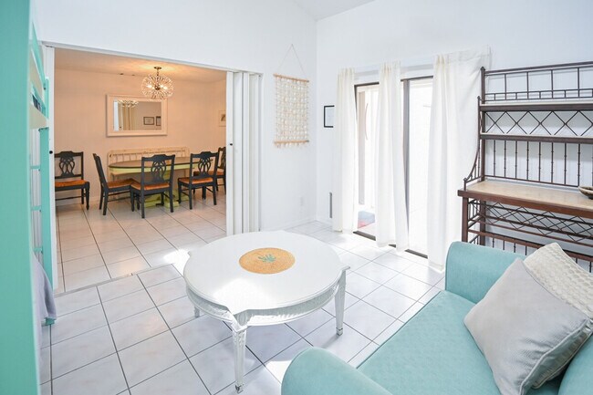 Building Photo - 301 Markley Ct