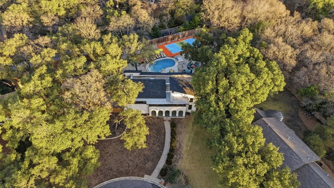 Building Photo - 5422 Lancashire Dr