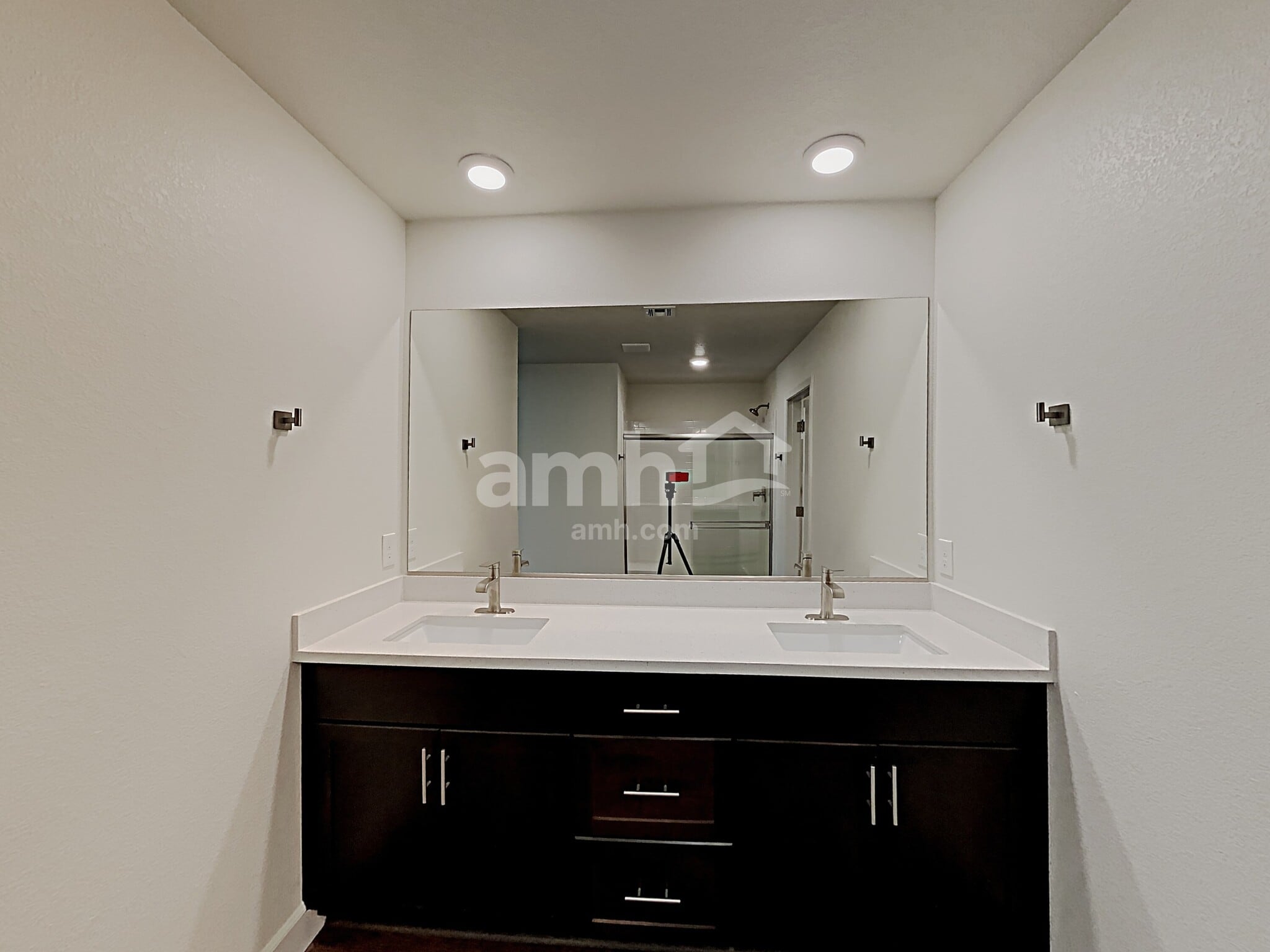 Building Photo - 9623 Harkes Dr