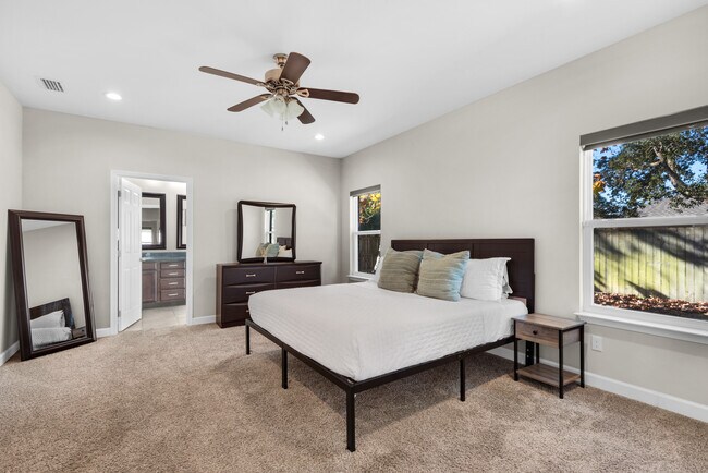 Building Photo - 28 Snook Rd