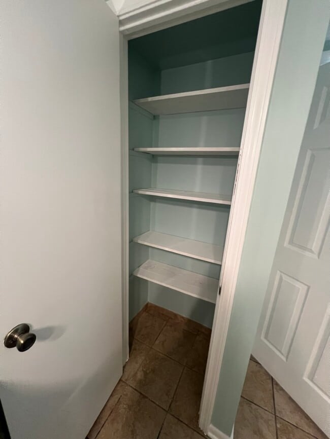 Building Photo - 26835 S Linden Ln