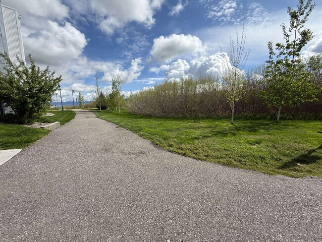 Building Photo - Modern Luxury Condo for Rent in Bozeman, MT