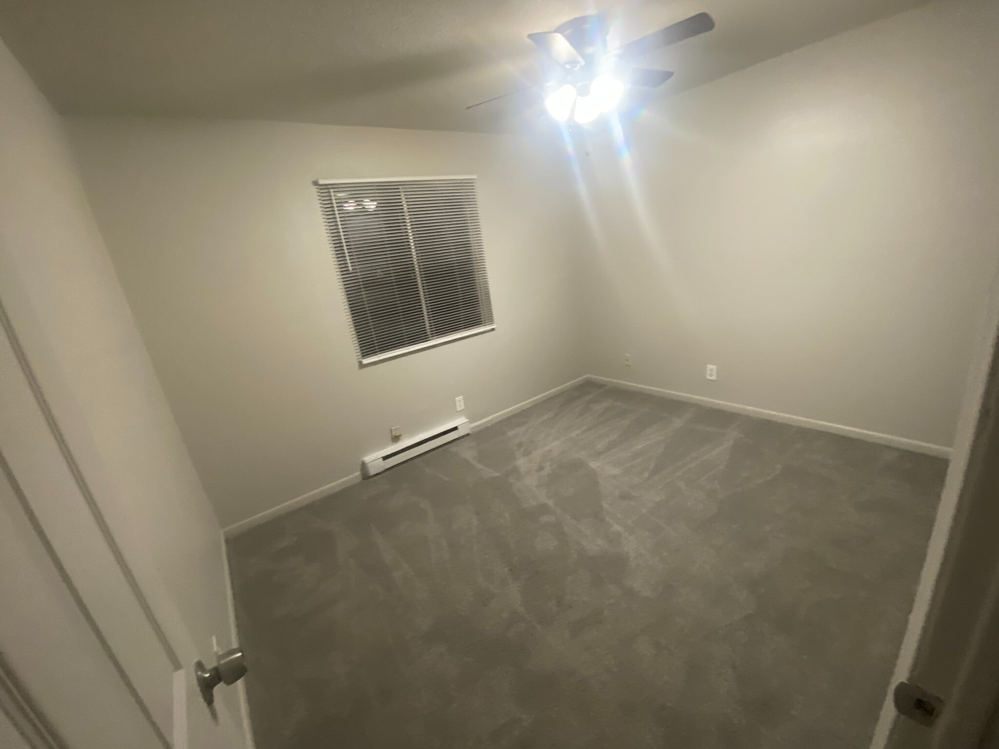 Building Photo - Room in Condo on Alamance Church Rd