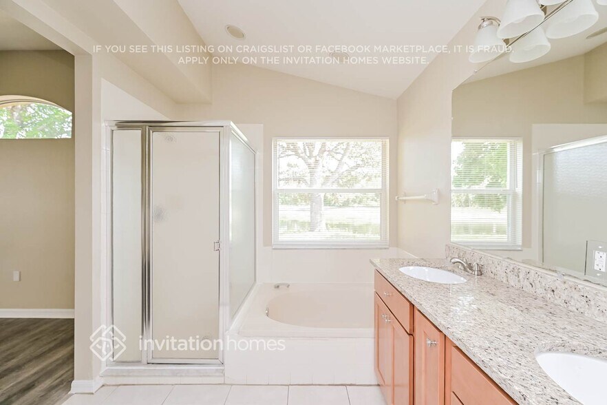 Building Photo - 11220 Coralbean Dr