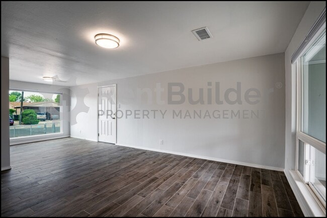 Building Photo - Schedule a showing today 505-808-6467
