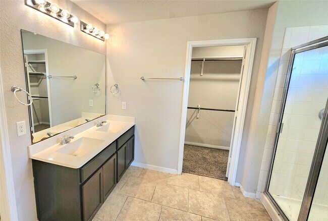 Building Photo - 29346 Dunns Creek Ct