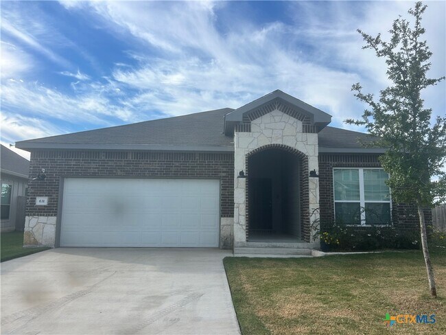 Primary Photo - 631 Friar Tuck Dr