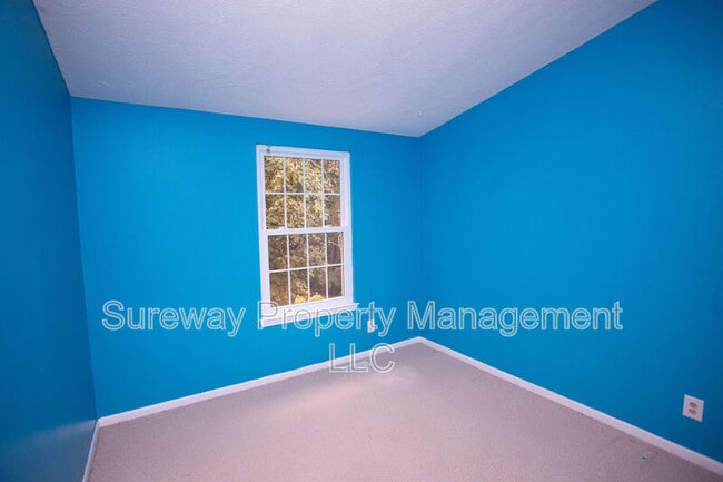 Building Photo - 38 Dorchester Cir