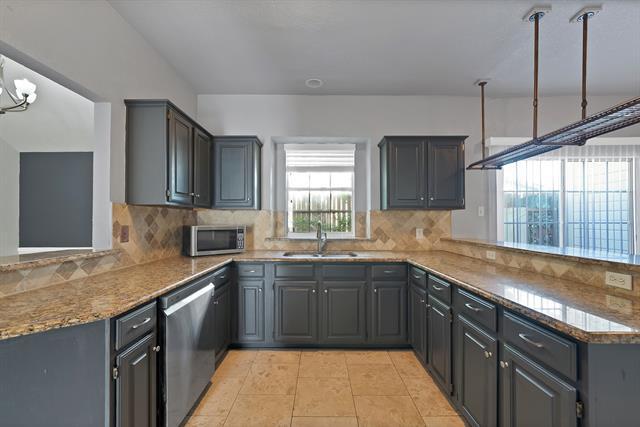 Building Photo - 1340 Maywood Ct