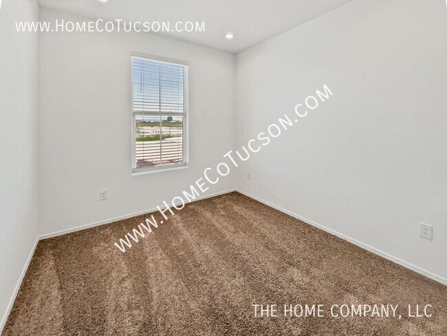 Building Photo - 35030 S Stargazer Ave