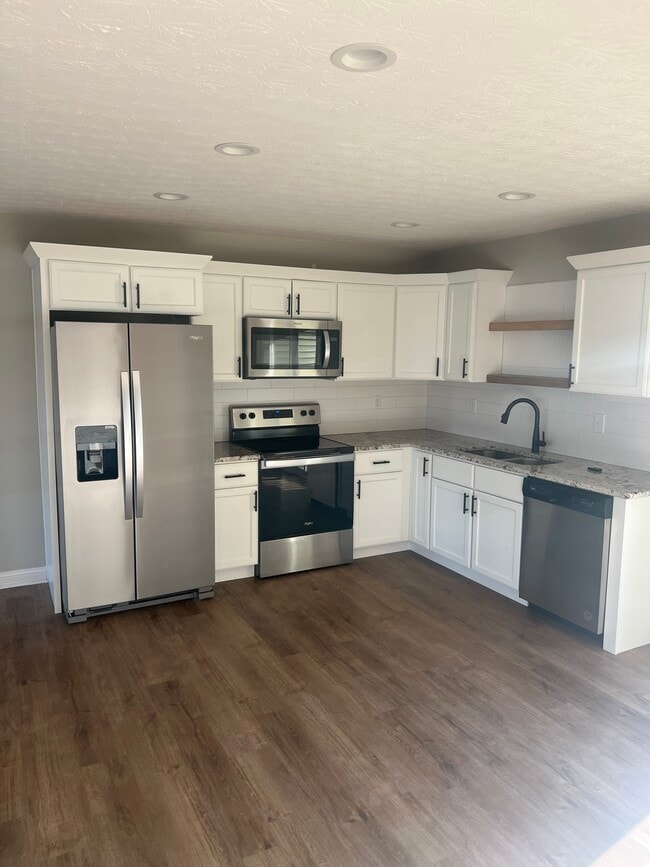 Building Photo - 389 Cedar Run St