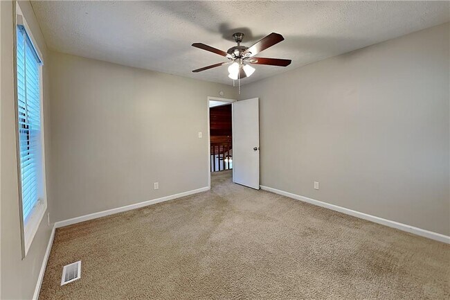 Building Photo - 95 Pine Ferry Dr NW