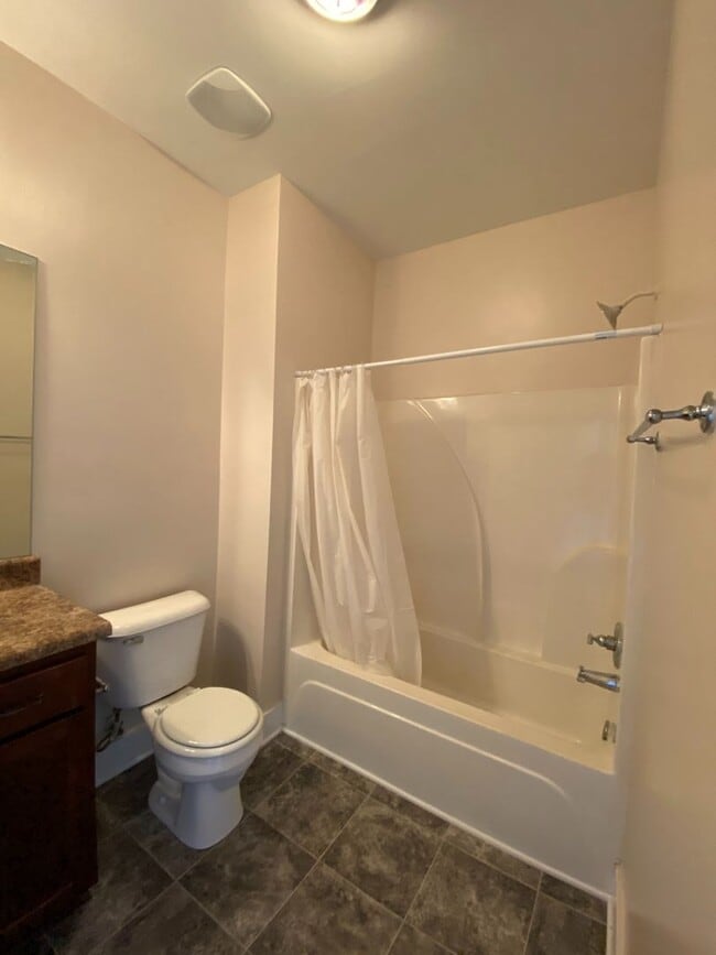 Building Photo - Home for Rent in McCalla, AL! Available to View Now!!!