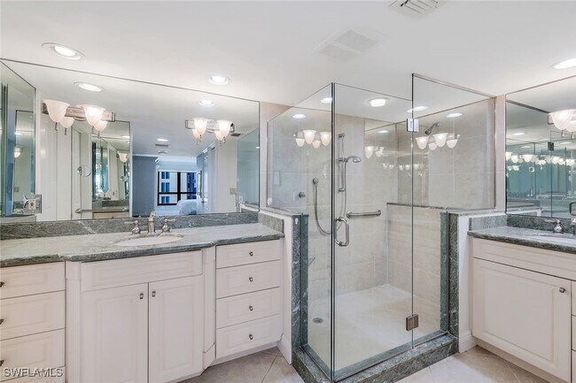 Building Photo - 4451 Gulf Shore Blvd N