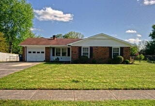 Building Photo - 2217 Villaret Dr SW