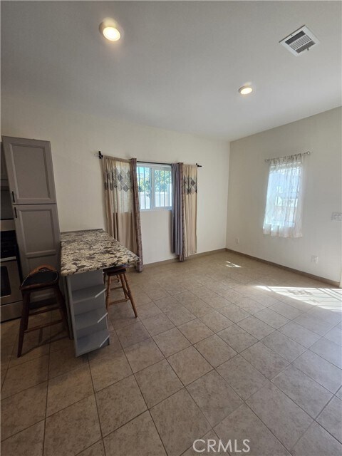Building Photo - 13745 Vellanto Way