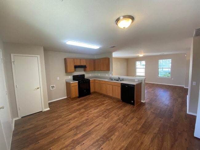 Building Photo - 11901 Briarcreek Loop