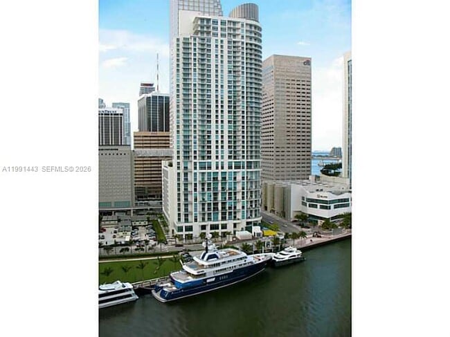 Building Photo - 465 Brickell Ave