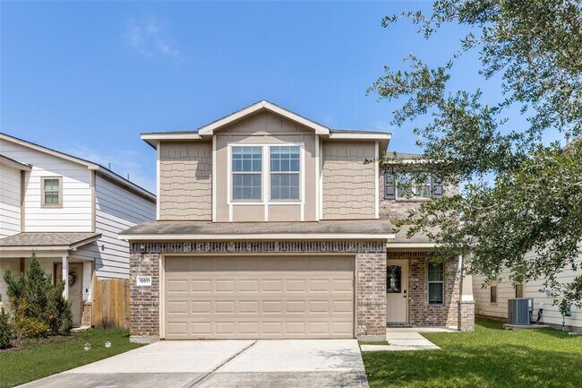 Primary Photo - 12071 Helvick Cres Ave
