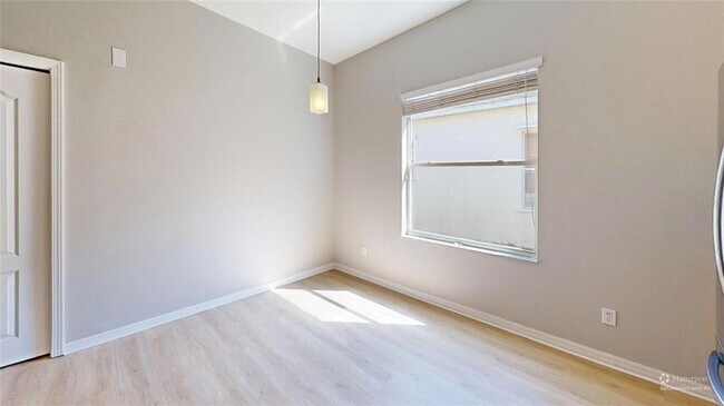 Building Photo - 1853 Atlantic Dr