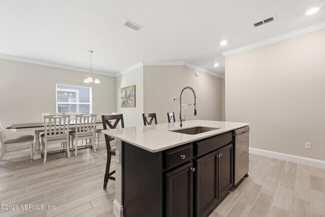 Building Photo - 3329 Montilla Dr