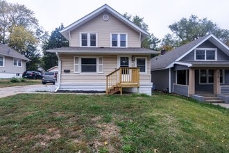 Building Photo - A Great 4BD/1.5BA Single Family Home That Has Been Recently Renovated