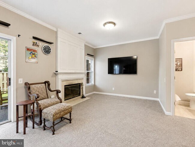 Building Photo - 20746 Shoreline Terrace