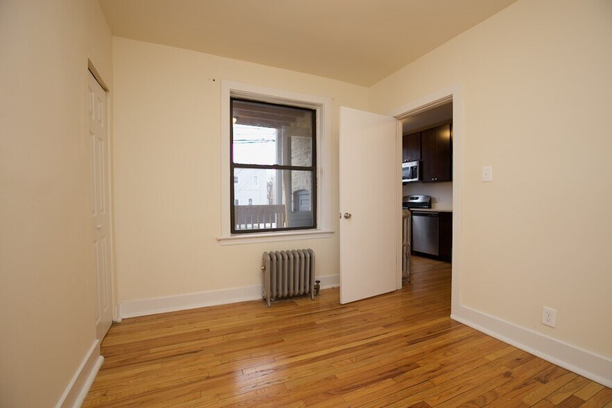 Building Photo - 2334 N Spaulding Ave