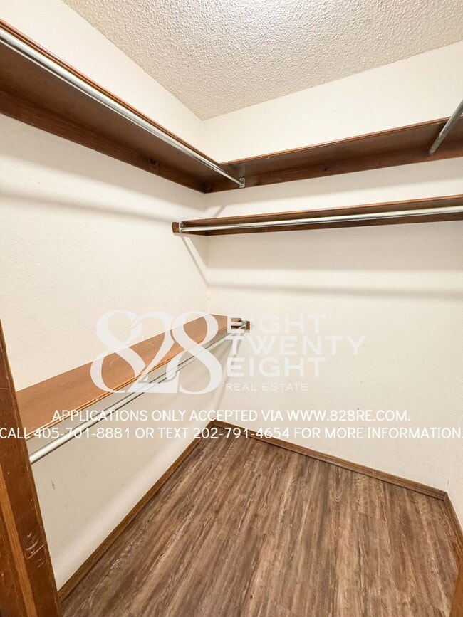 Building Photo - *COMING SOON for May-June 2026 Move in! West Norman 2 Bed/2 Bath Duplex with Two-Car Garage