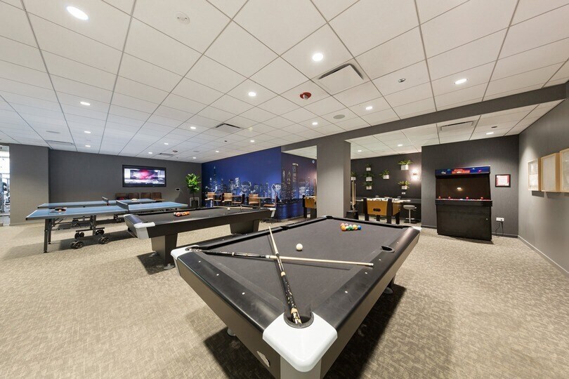 Building Photo - 401 E Ontario St